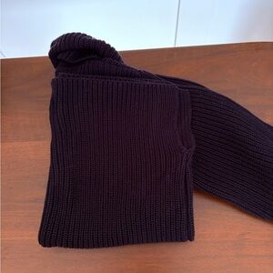 Chunky turtle neck sweater in black